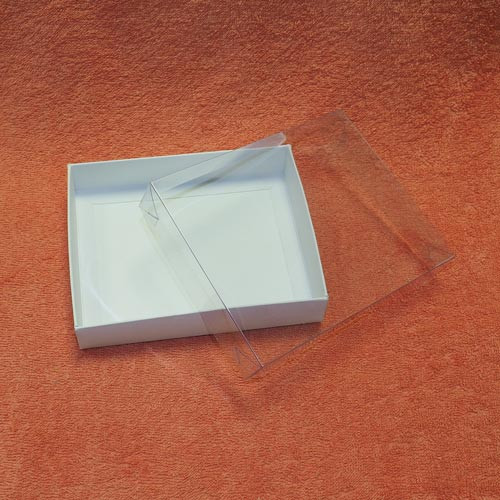 Коробка белая 145x115x30 мм с прозрачной крышкой