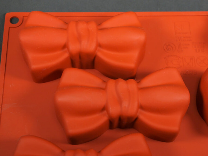 Силиконовая форма Бантики