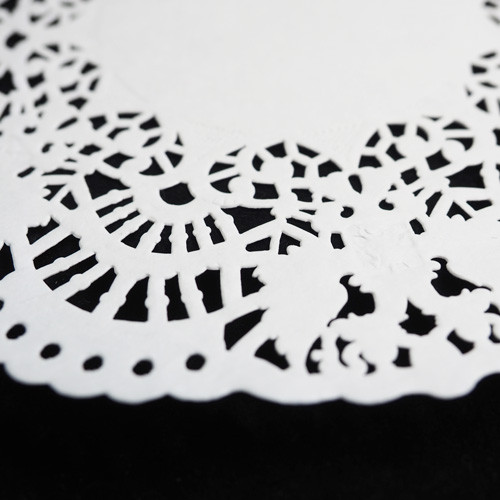 Салфетка бумажная ажурная 19 см