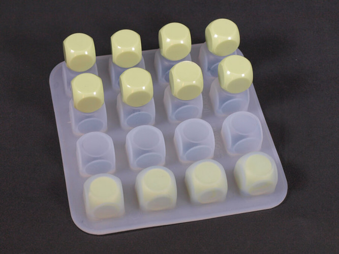 Игральные кости силиконовая форма